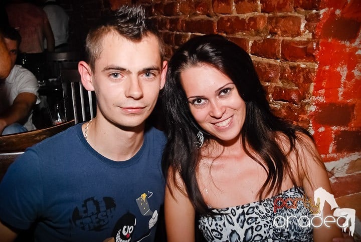 Friday Night Fever @ Club Escape, 