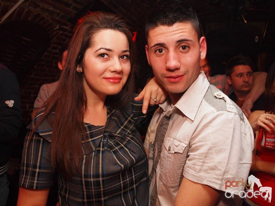 Friday Night Fever în Club Escape, 