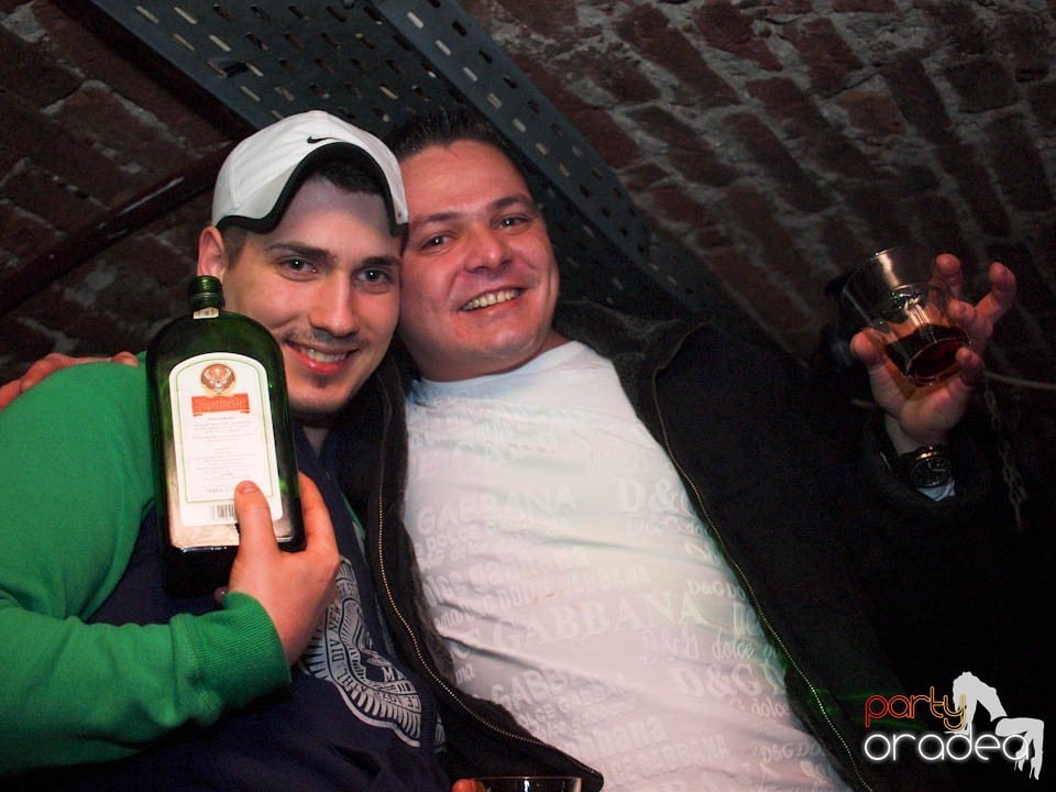 Friday Night Fever în Club Escape, 