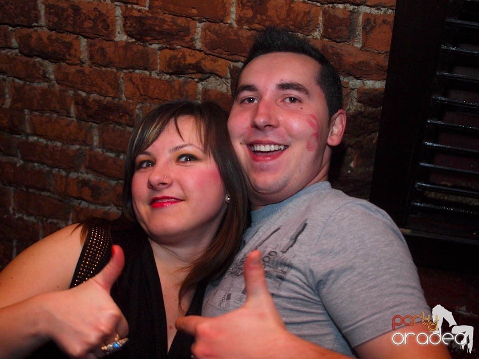 Friday Night Fever în Club Escape, 