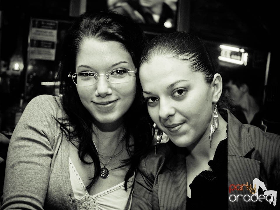 Friday Night Fever în Club Escape, 