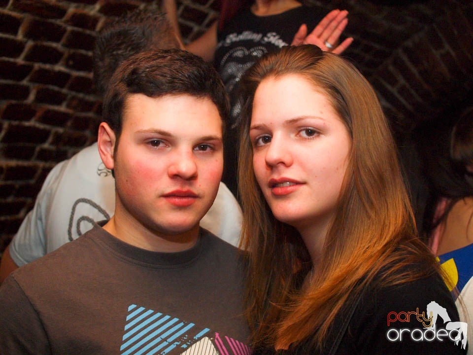 Friday Night Fever în Club Escape, 