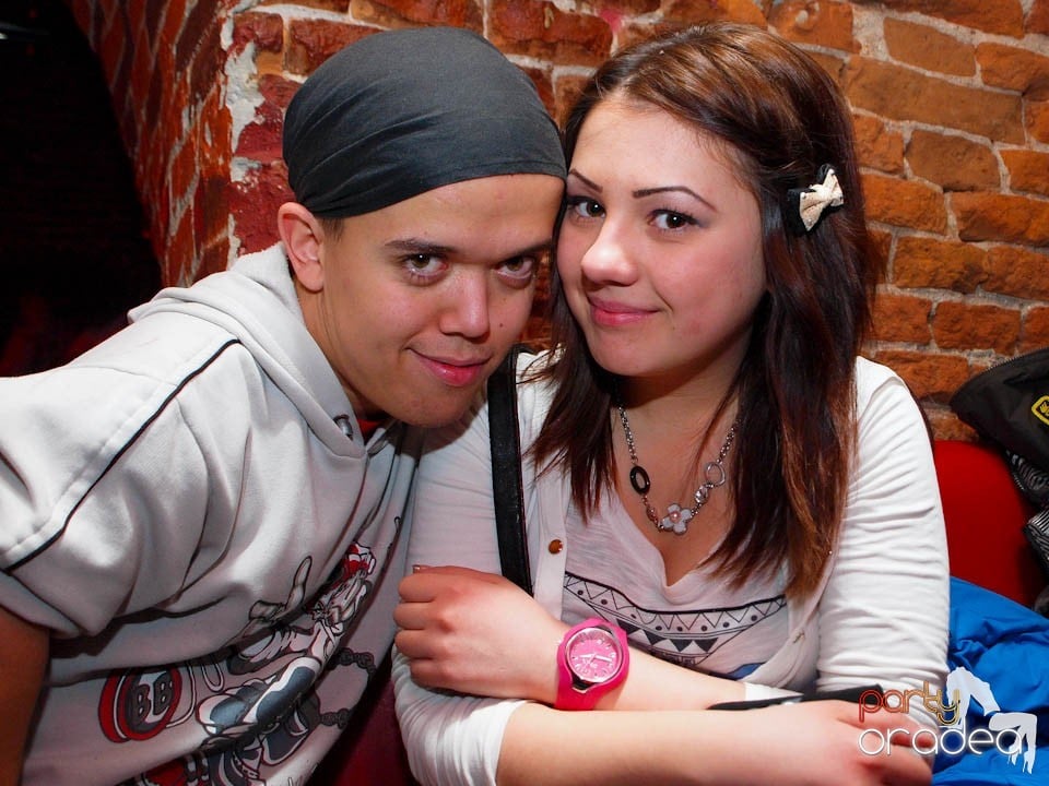 Friday Night Fever în Club Escape, 