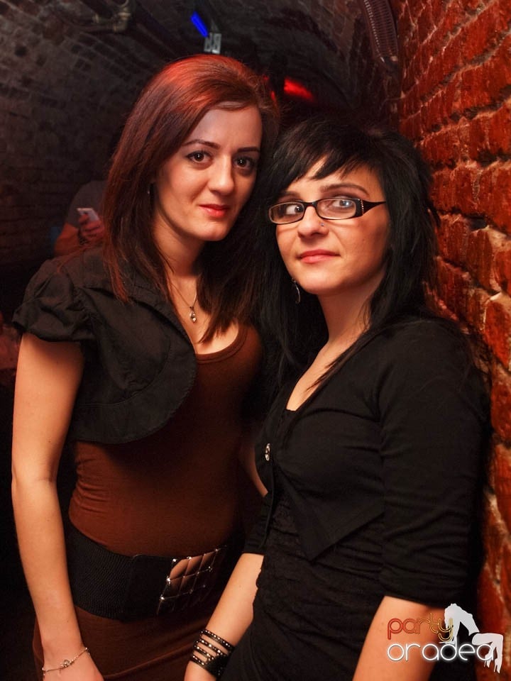 Friday Night Fever în Club Escape, 