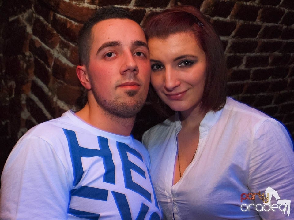 Friday Night Fever în Club Escape, 