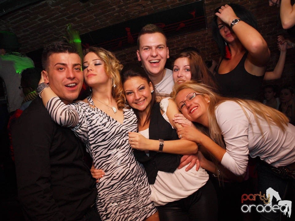 Friday Night Fever în Club Escape, 