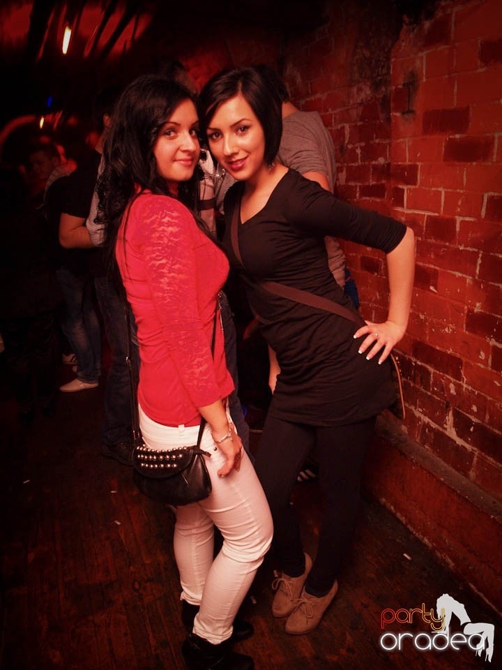 Friday Night Fever în Club Escape, 