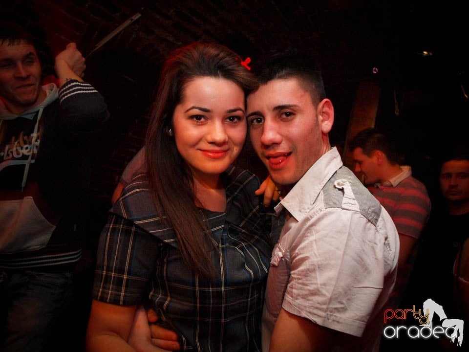 Friday Night Fever în Club Escape, 