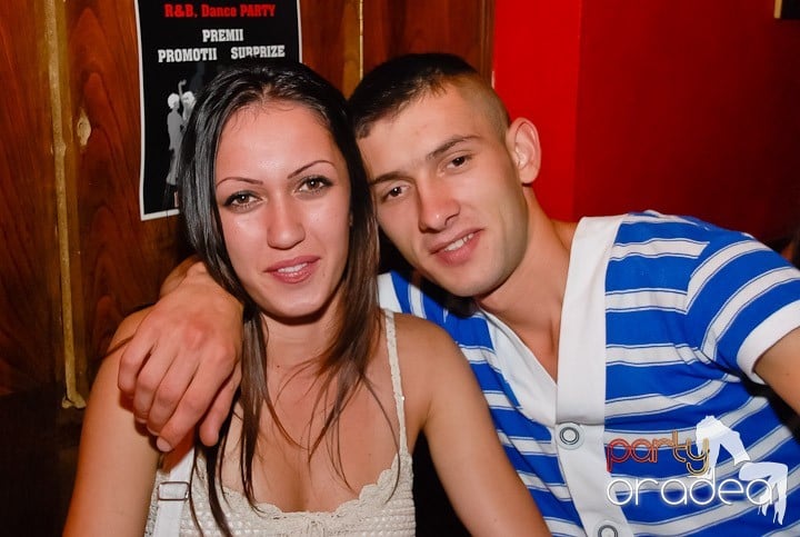 Friday Night Fever în Downtown, 