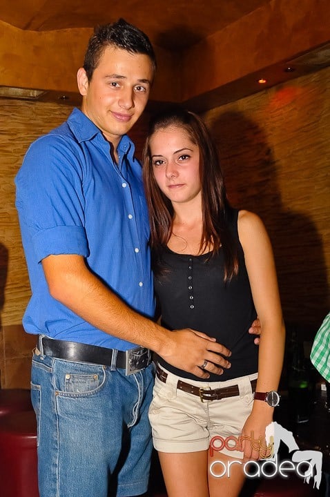 Friday Night Fever în Downtown, 