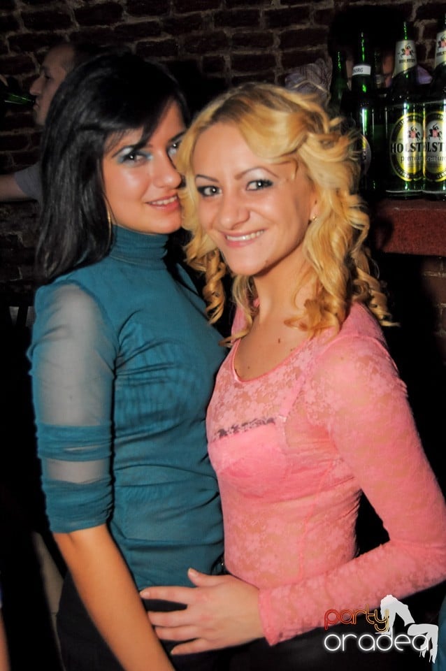 Friday Night Party 2 @ Escape,