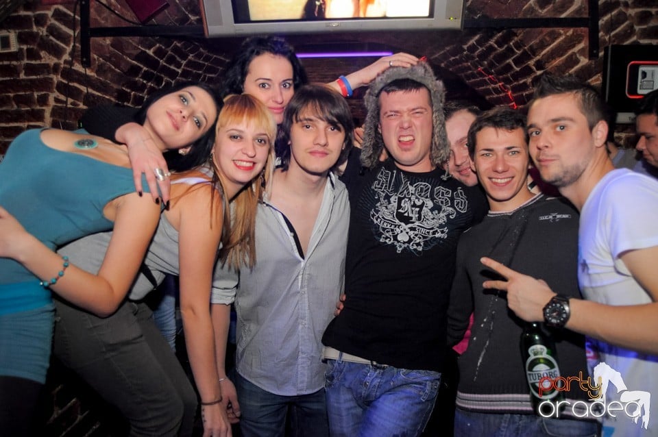 Friday Night Party 2 @ Escape, 