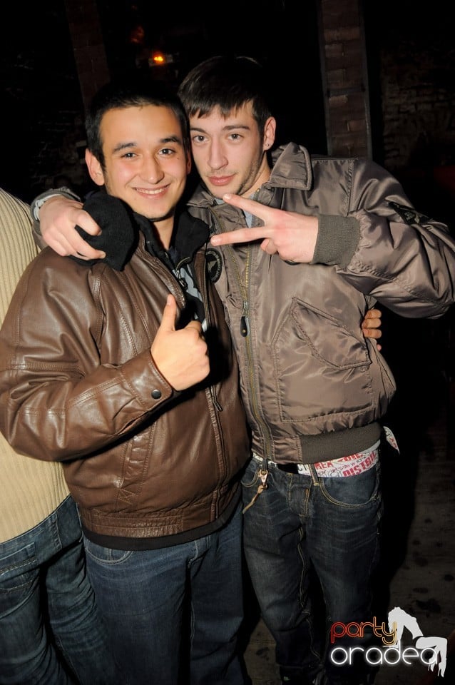 Friday Night Party 2 @ Escape, 