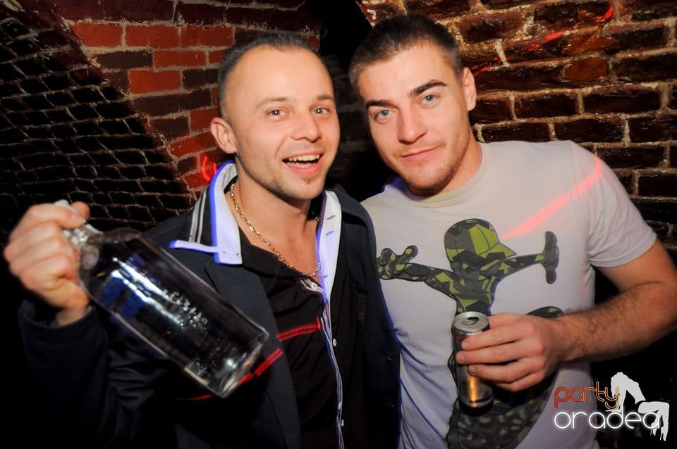 Friday Night Party 2 @ Escape, 