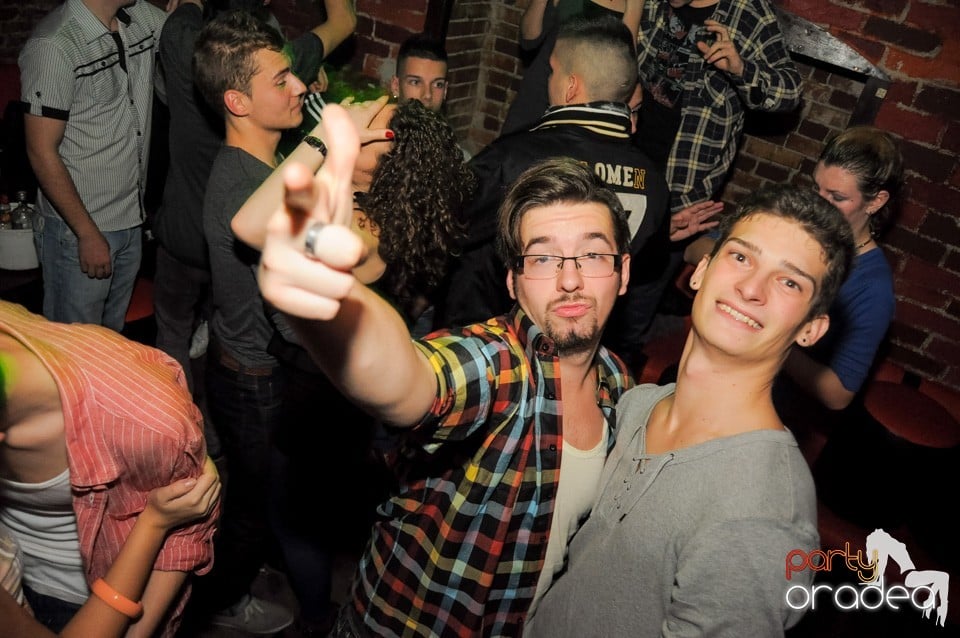 Friday Night Party 2 @ Escape,