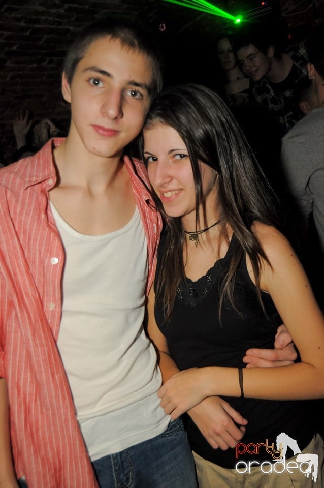 Friday Night Party 2 @ Escape,