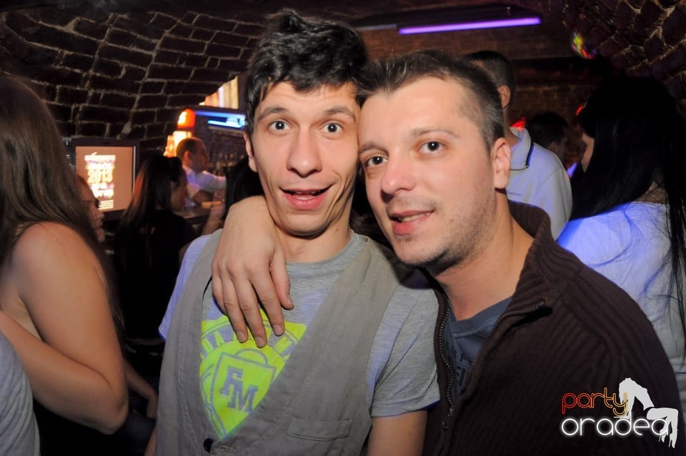 Friday Night Party 2 @ Escape,