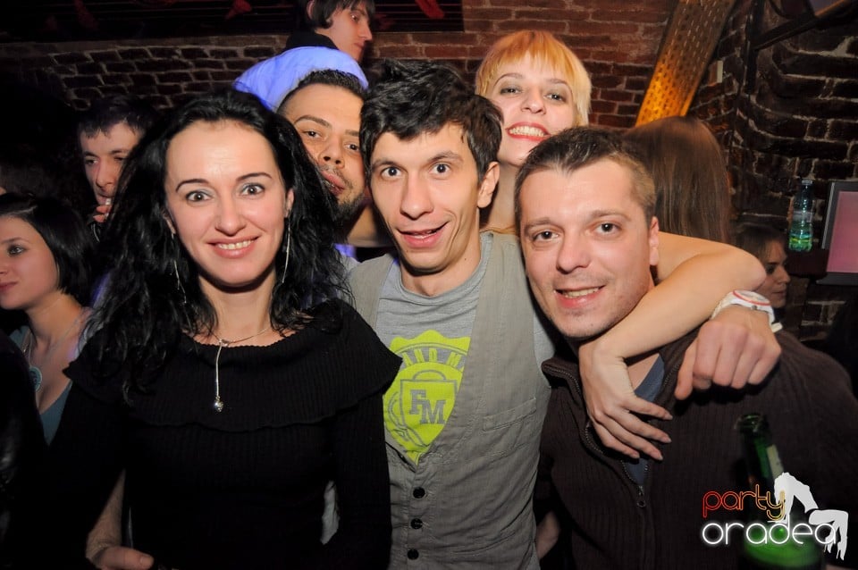 Friday Night Party 2 @ Escape, 