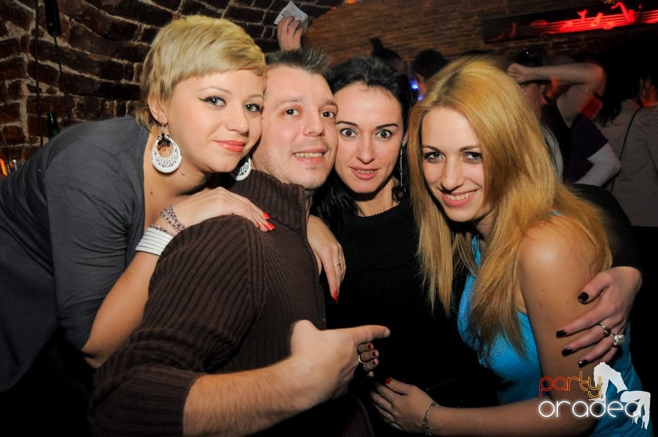 Friday Night Party 2 @ Escape,