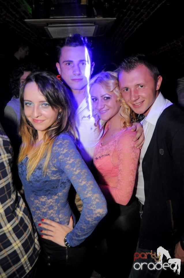 Friday Night Party 2 @ Escape,