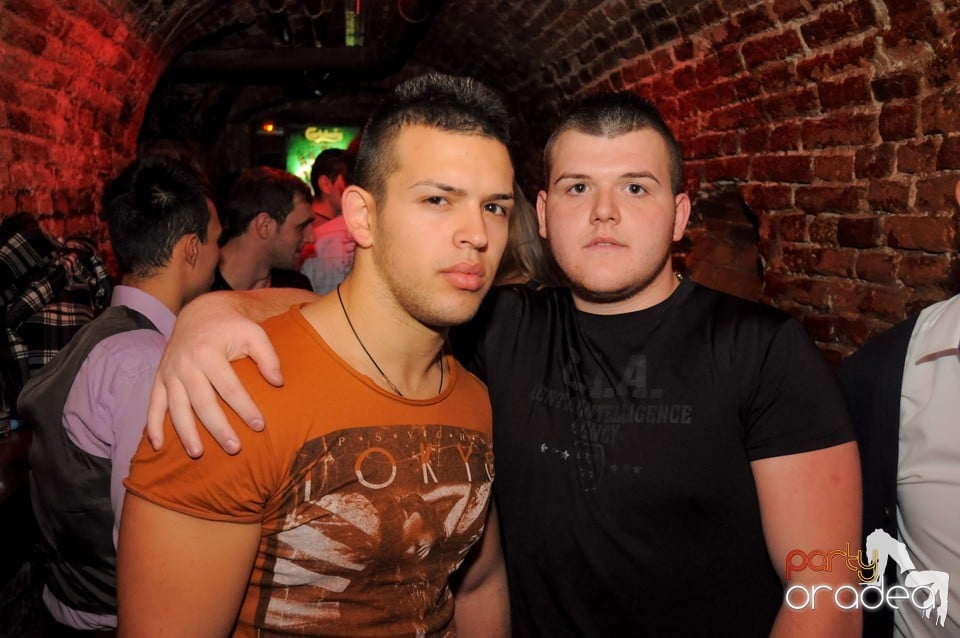 Friday Night Party 2 @ Escape,