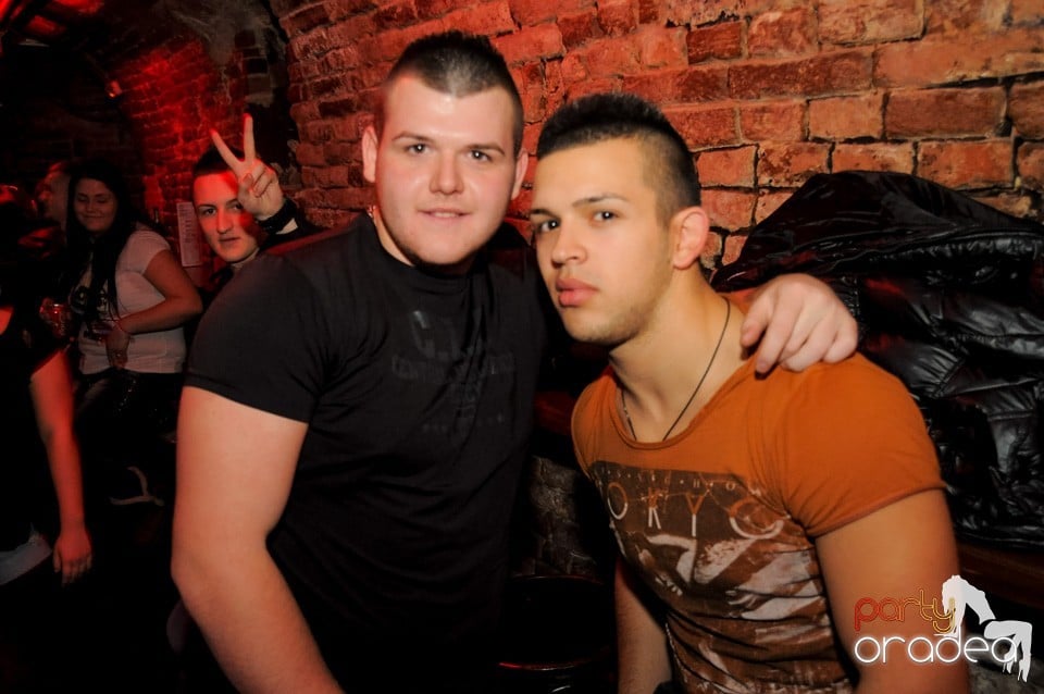 Friday Night Party 2 @ Escape,