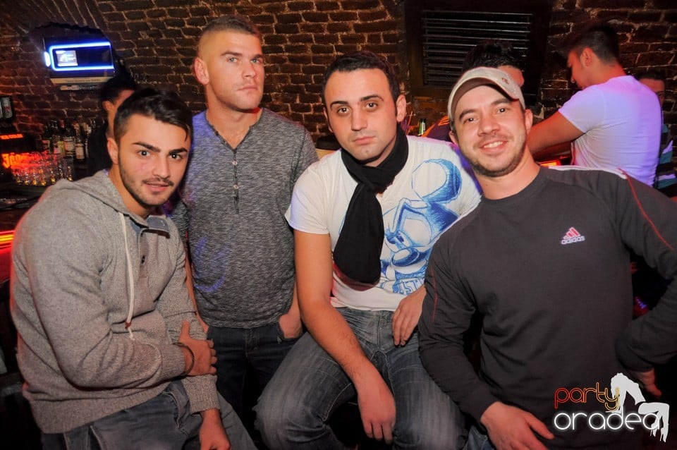 Friday Night Party 2 @ Escape, 