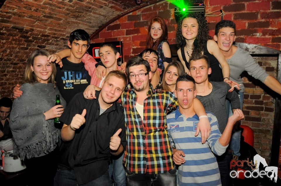 Friday Night Party 2 @ Escape,