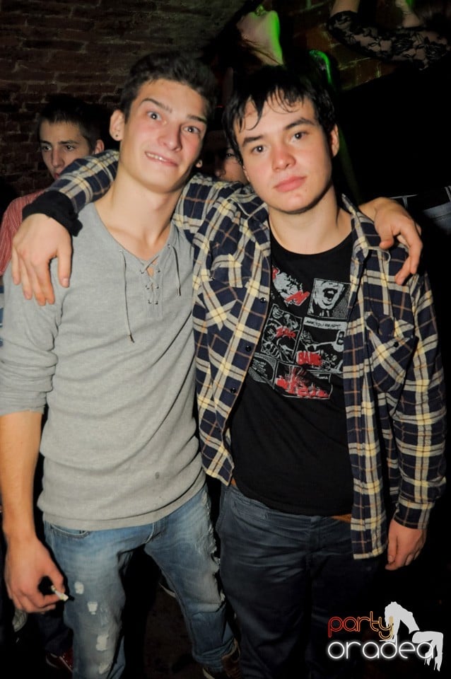 Friday Night Party 2 @ Escape,