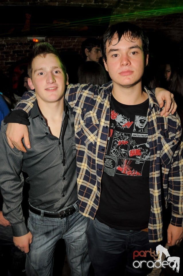 Friday Night Party 2 @ Escape, 