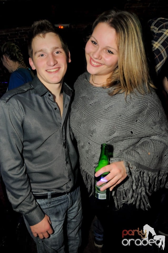 Friday Night Party 2 @ Escape, 