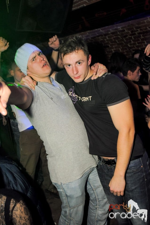 Friday Night Party 2 @ Escape, 