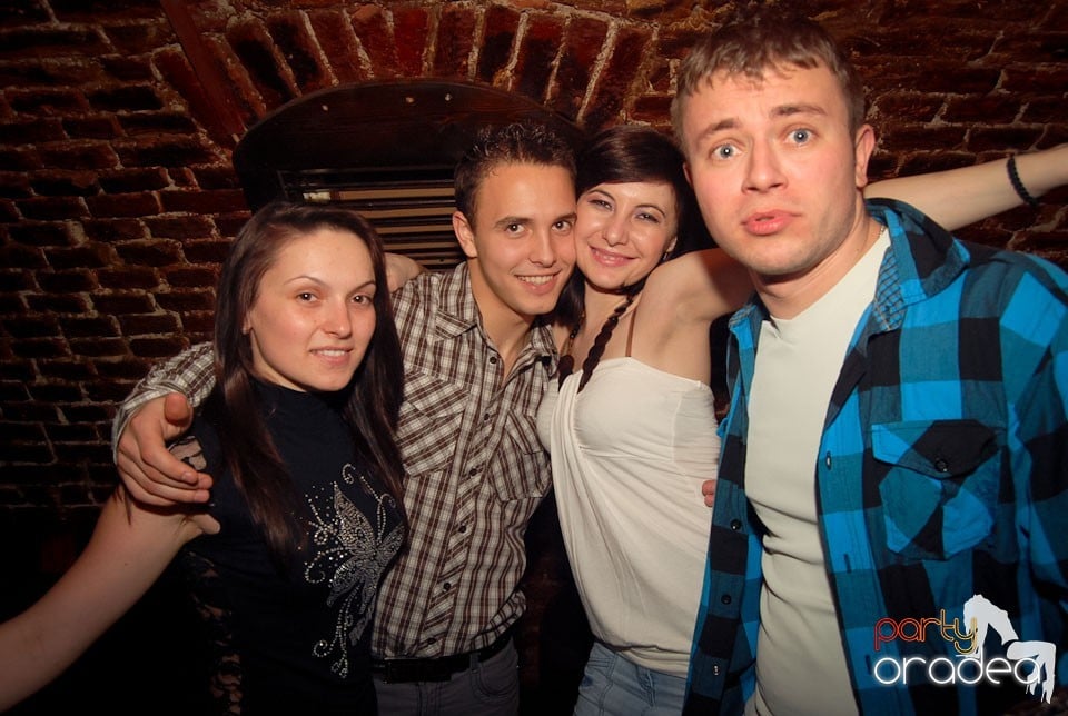 Friday Night Party @ Escape Club, 