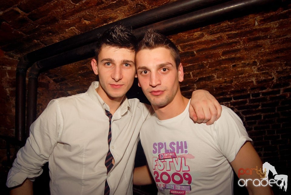 Friday Night Party @ Escape Club, 