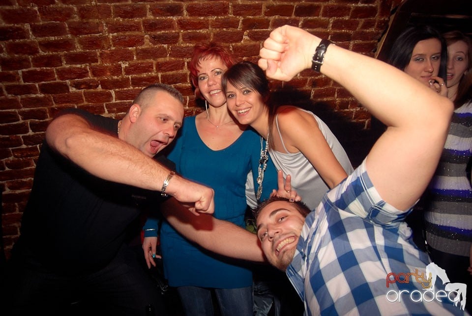 Friday Night Party @ Escape Club, 