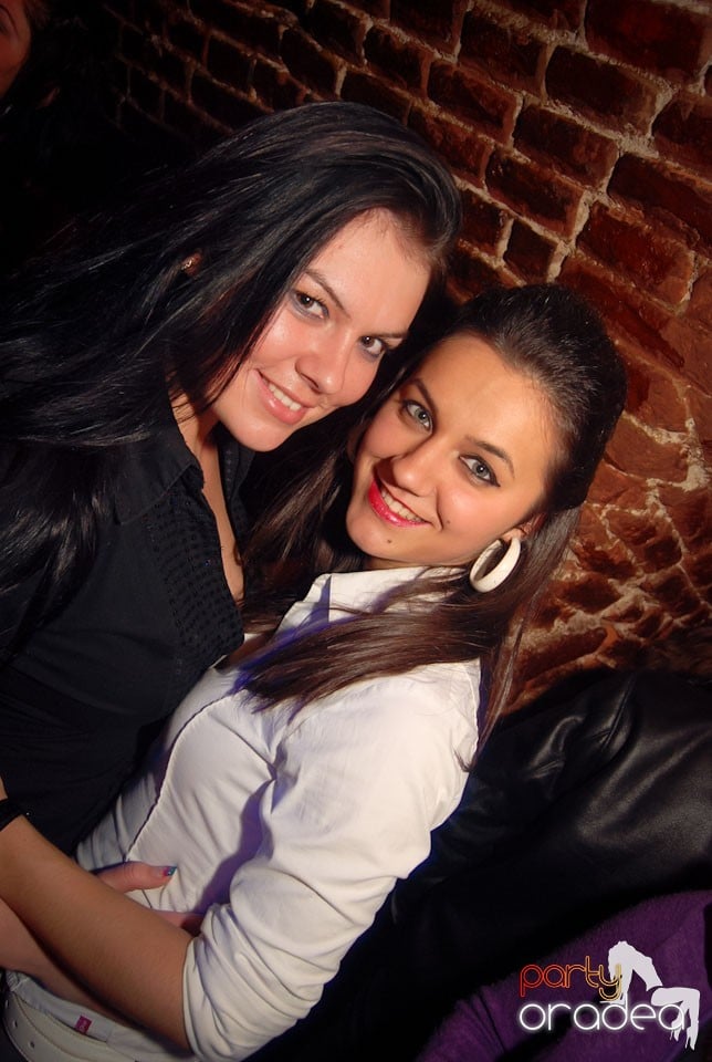 Friday Night Party @ Escape Club, 