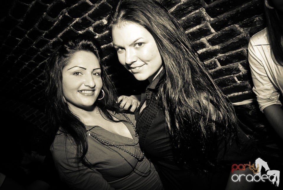 Friday Night Party @ Escape Club, 