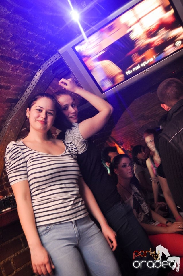 Friday Night Party @ Escape Club, 