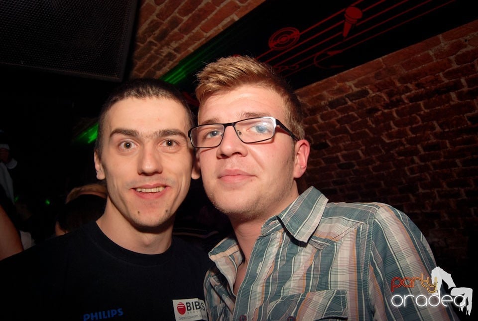 Friday Night Party @ Escape Club, 