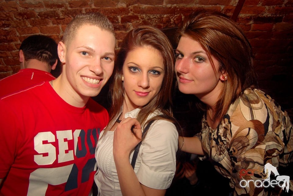 Friday Night Party @ Escape Club, 