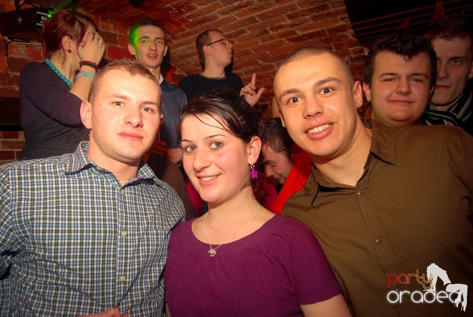 Friday Night Party @ Escape Club, 