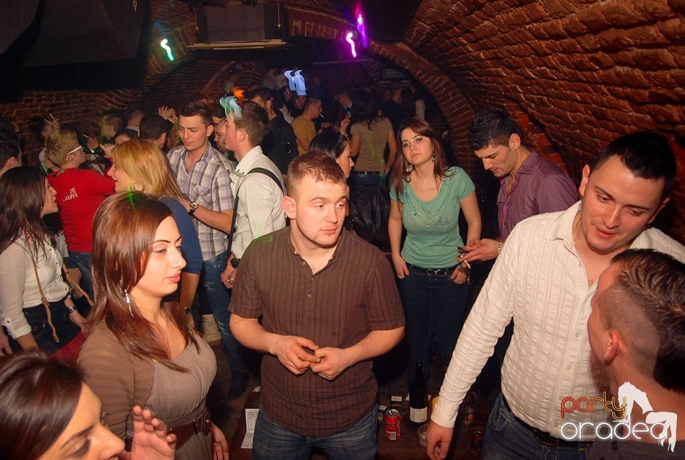 Friday Night Party @ Escape Club, 