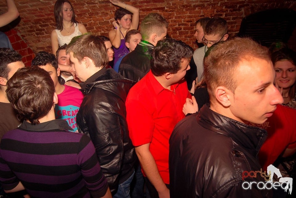 Friday Night Party @ Escape Club, 