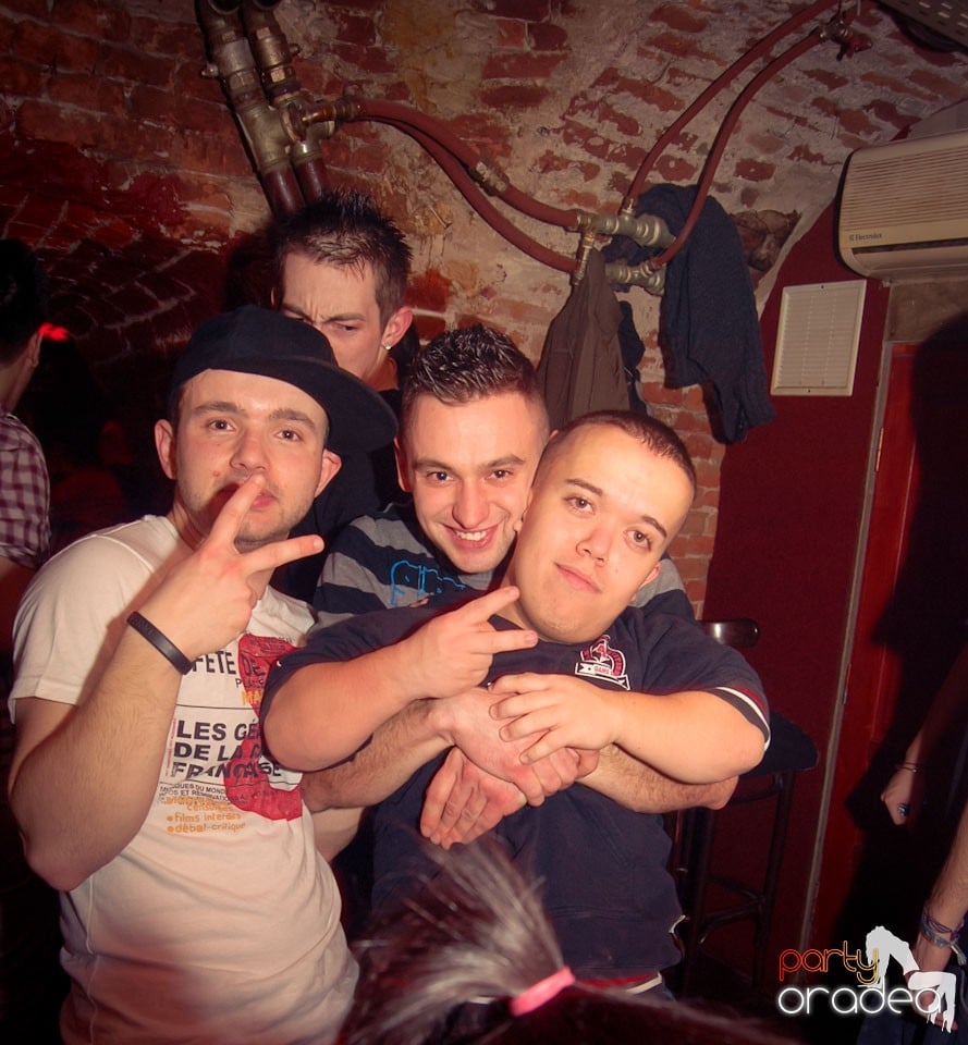 Friday Night Party @ Escape Club, 