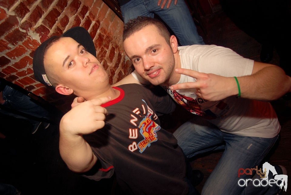 Friday Night Party @ Escape Club, 