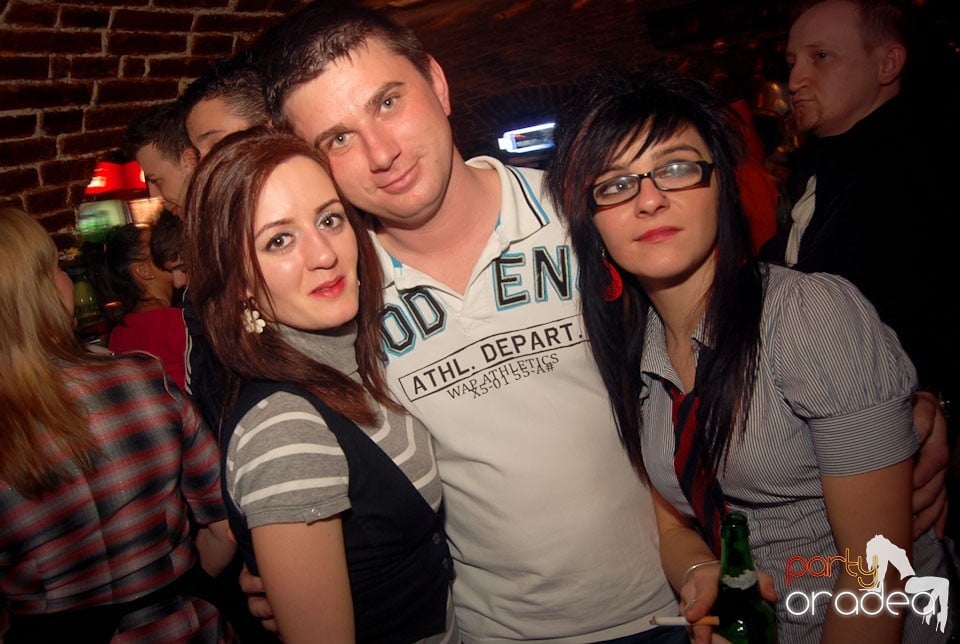 Friday Night Party @ Escape Club, 