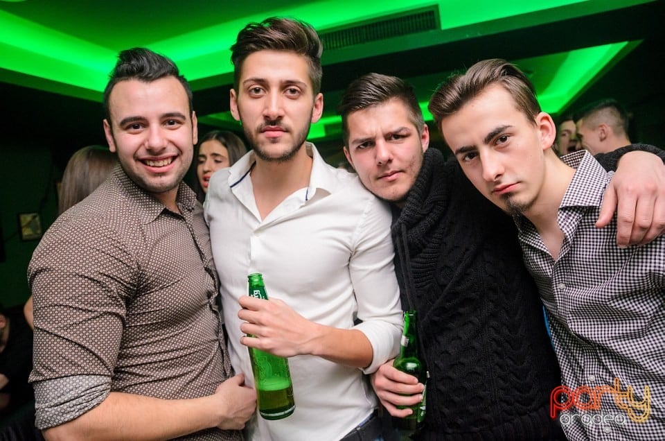 Friday Night Party, Green Pub