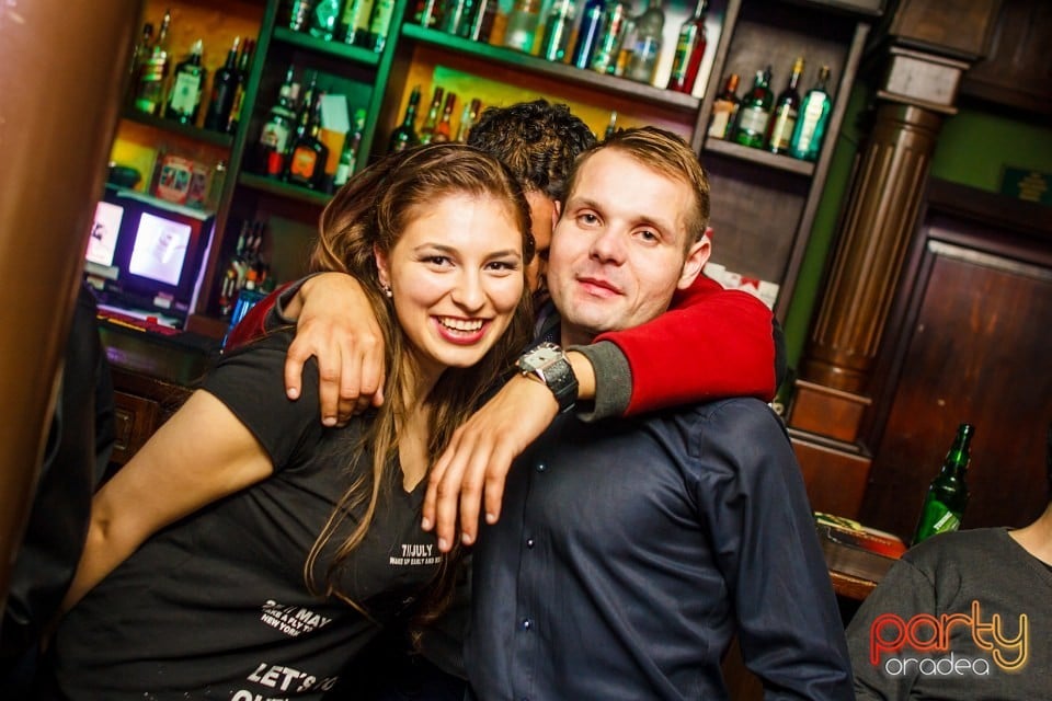 Friday night, Green Pub