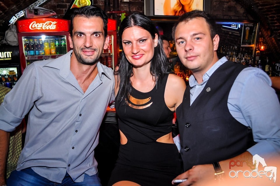 Friday night clubbing, 