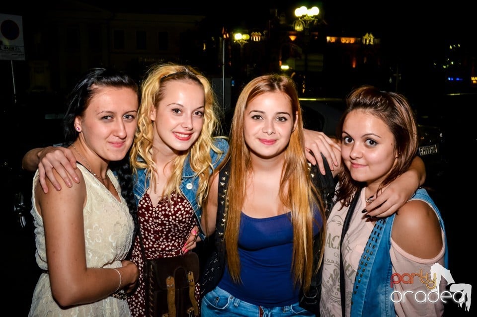 Friday night clubbing, 